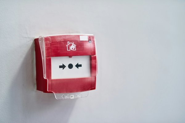 Porte coupe-feu ei30 : protection incendie de confiance